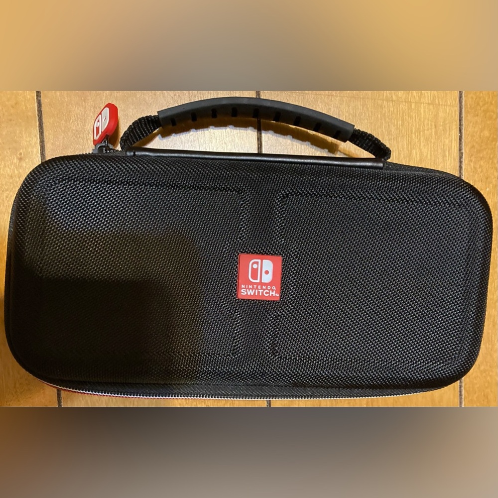 NWT Nintendo Switch Black Carrying Storage Case W/ 2 Empty Cases